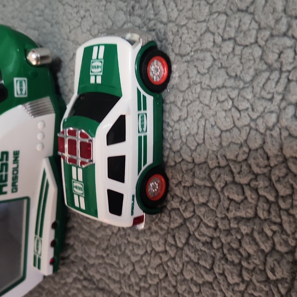 2012 Hess Helicopter And Rescue Truck Great Condition - Picture 6 of 10